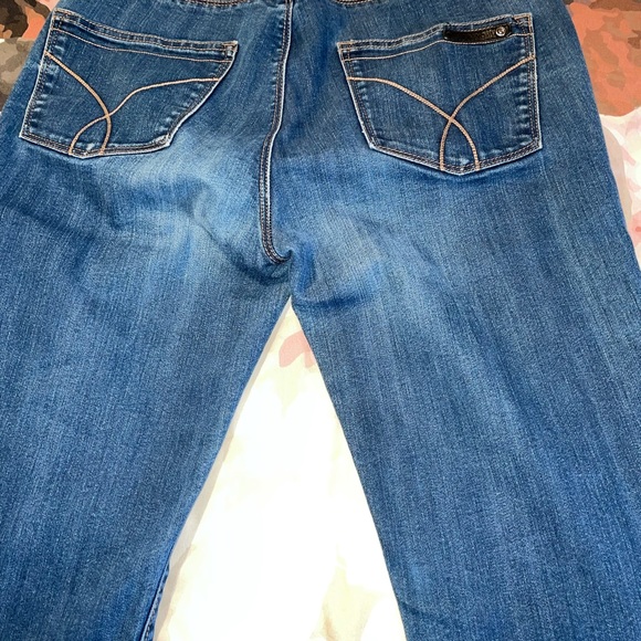 Calvin Shape Jeans - Picture 2 of 5